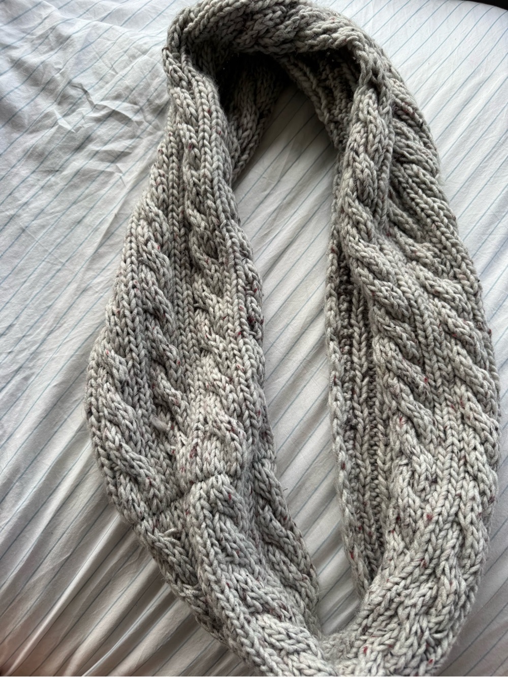 Chunky Cable Knit Scarf in Light Gray with Colour Flecks - Picture 4 of 5